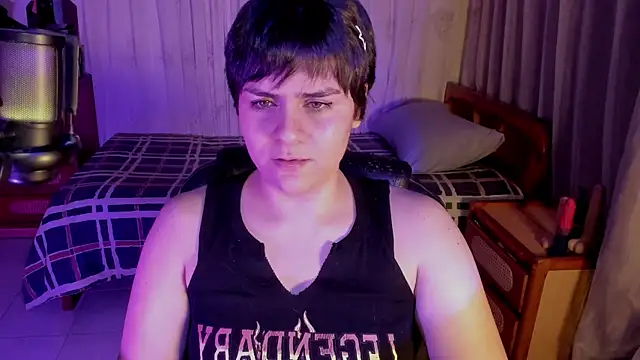 isabelacooperr online show from July 11, 2026, 5:10 am