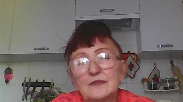 TanyaSweet634 online show from May 28, 2026, 5:38 am
