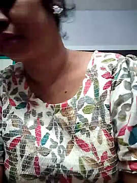 Snapshot of Bangarupapa chatting on January 15, 2025, 3:18 pm Bangarupapa online show from January 15, 2025, 3:18 pm