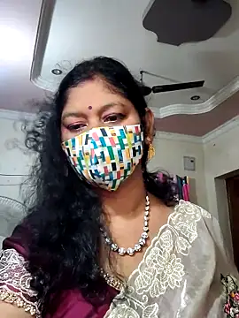 Snapshot of Bangarupapa chatting on October 31, 2025, 5:25 pm Bangarupapa online show from October 31, 2025, 5:25 pm