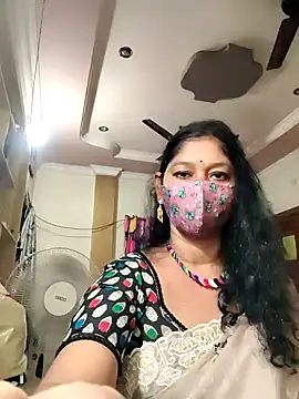 Snapshot of Bangarupapa chatting on November 7, 2025, 5:13 pm Bangarupapa online show from November 7, 2025, 5:13 pm