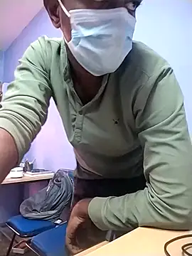 Snapshot of Tamilandteluguboy14 chatting on October 4, 2025, 9:40 am Tamilandteluguboy14 online show from October 4, 2025, 9:40 am