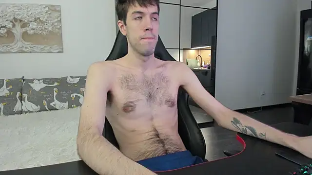 White Dylan online show from April 5, 2026, 12:24 pm