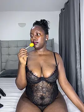 prettiepearl online show from October 2, 2025, 9:22 pm