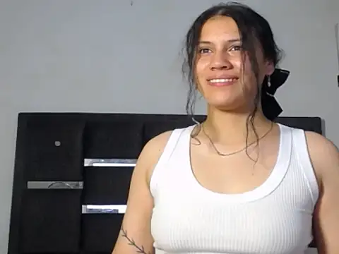 realshy-Stepsis online show from May 26, 2026, 1:29 pm