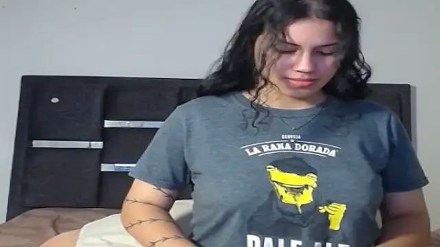 realshy-Stepsis online show from June 24, 2026, 1:21 pm