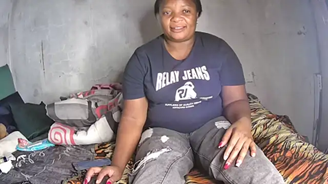 Sexyebonyxxx87 online show from February 15, 2026, 7:32 pm