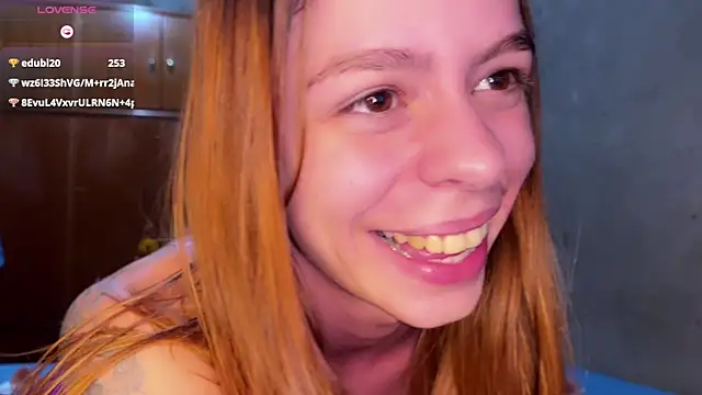 RuivaRaposinha online show from January 15, 2025, 10:57 pm