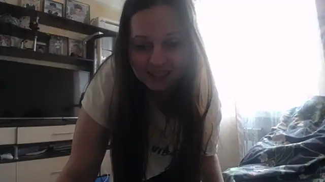 CatMelissa online show from April 22, 2026, 9:44 am