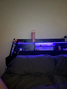 ladylavish online show from December 4, 2025, 2:54 am