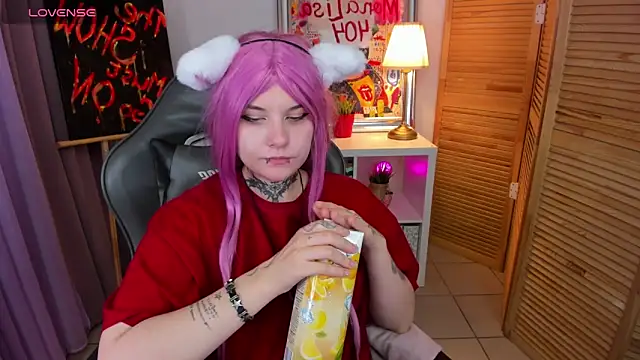 mekurisu online show from February 3, 2025, 11:31 am