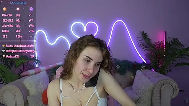 JennyyLuv online show from January 14, 2025, 2:40 am