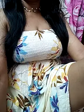 Snapshot of amala_ss chatting on December 23, 2024, 11:57 am amala ss online show from December 23, 2024, 11:57 am