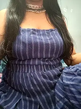 Snapshot of amala_ss chatting on January 4, 2025, 2:35 am amala ss online show from January 4, 2025, 2:35 am