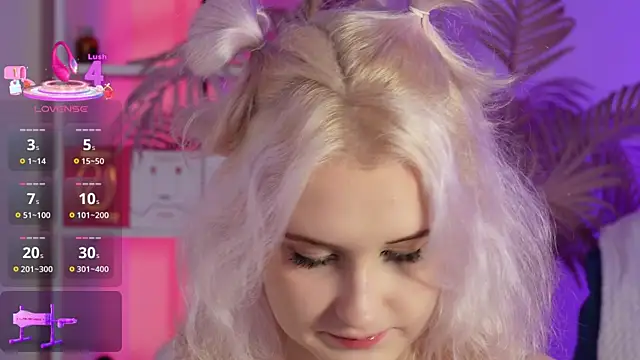 tiffannyjons online show from November 25, 2025, 5:46 pm