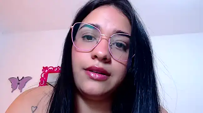Snapshot of SaraBlosson chatting on March 7, 2025, 3:28 pm SaraBlosson online show from March 7, 2025, 3:28 pm