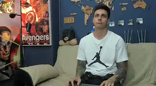 Snapshot of JeanBroc chatting on December 10, 2024, 9:11 pm JeanBroc online show from December 10, 2024, 9:11 pm