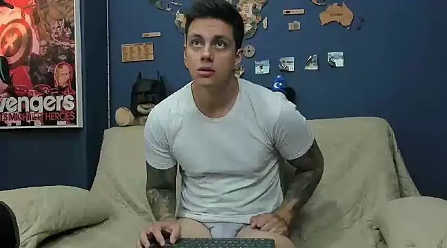 Snapshot of JeanBroc chatting on January 5, 2025, 8:31 pm JeanBroc online show from January 5, 2025, 8:31 pm