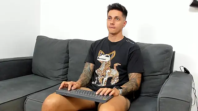 Snapshot of JeanBroc chatting on September 18, 2025, 8:44 pm JeanBroc online show from September 18, 2025, 8:44 pm