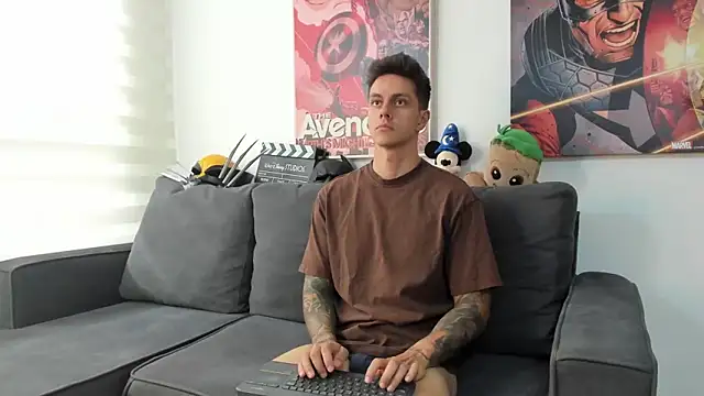 Snapshot of JeanBroc chatting on October 26, 2025, 8:26 pm JeanBroc online show from October 26, 2025, 8:26 pm