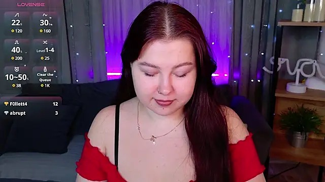Snapshot of EffyEvansy chatting on February 23, 2025, 11:44 am EffyEvansy online show from February 23, 2025, 11:44 am