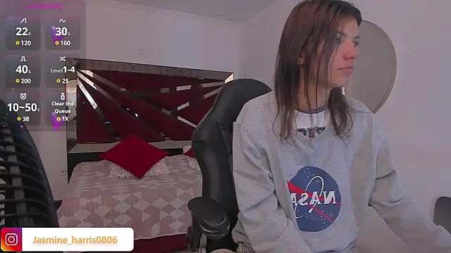 Snapshot of JasmineHarris chatting on February 20, 2025, 11:42 am JasmineHarris online show from February 20, 2025, 11:42 am