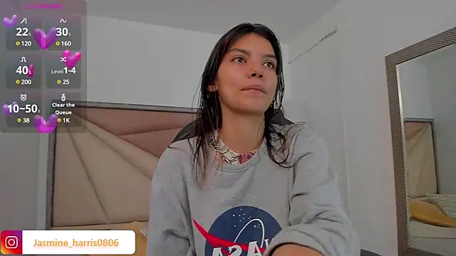 Snapshot of JasmineHarris chatting on February 25, 2025, 11:52 am JasmineHarris online show from February 25, 2025, 11:52 am