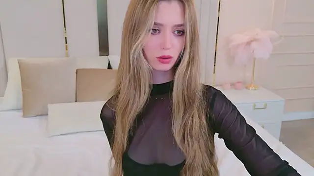 Snapshot of MarybethSnow chatting on October 14, 2025, 5:25 pm MarybethSnow online show from October 14, 2025, 5:25 pm