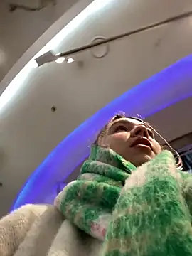 SuzieMurray online show from February 15, 2025, 8:44 am