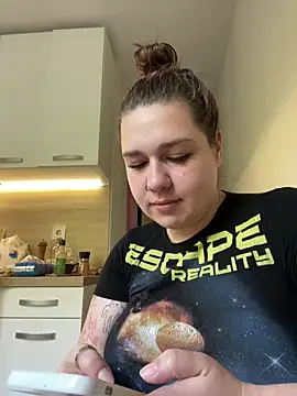 SuzieMurray online show from October 1, 2025, 10:21 am