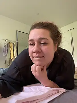 SuzieMurray online show from October 8, 2025, 10:13 am