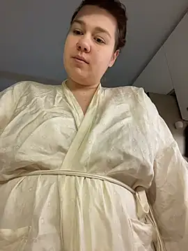 SuzieMurray online show from December 4, 2025, 7:17 am