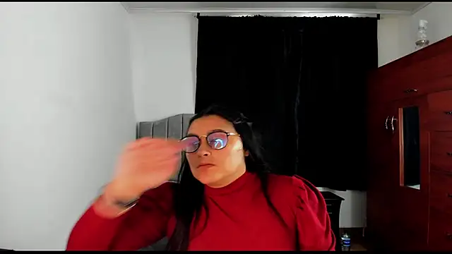 lorymoon online show from January 30, 2025, 7:26 pm