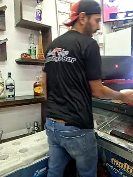 Snapshot of Alsaud1106 chatting on March 11, 2025, 8:20 pm Alsaud1106 online show from March 11, 2025, 8:20 pm