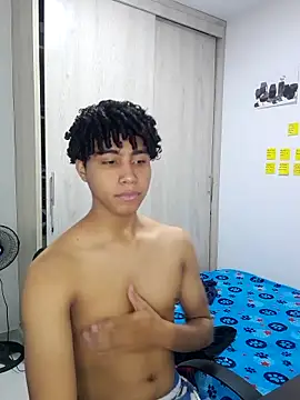 sexy diamante  online show from February 1, 2026, 4:33 am