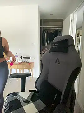 brazilianbbinuk online show from January 13, 2026, 10:53 am