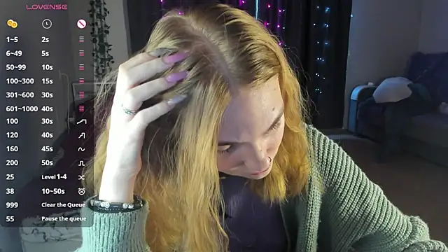 ReddHotPipper online show from March 11, 2025, 1:05 am