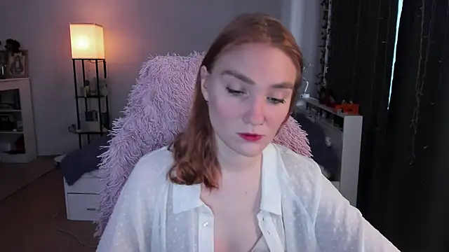 ReddHotPipper online show from February 19, 2026, 3:35 am