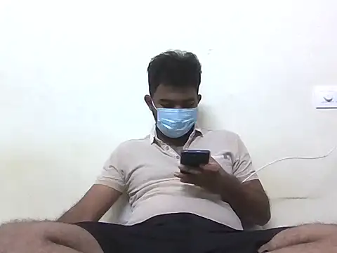 nick05inch online show from November 4, 2025, 10:03 am