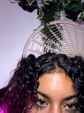 AlyssaHottv  online show from December 4, 2025, 12:20 am