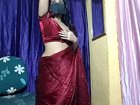 poojaxxx65 online show from January 10, 2026, 11:20 pm