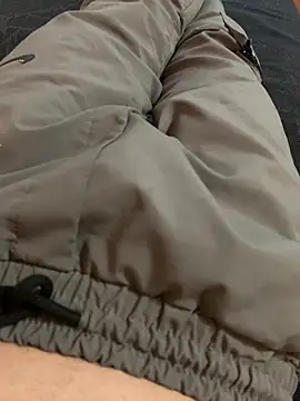 lora19922 online show from January 9, 2025, 9:37 pm