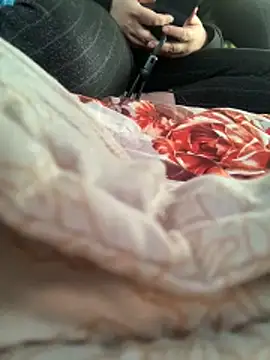 lora19922 online show from February 7, 2026, 9:13 am