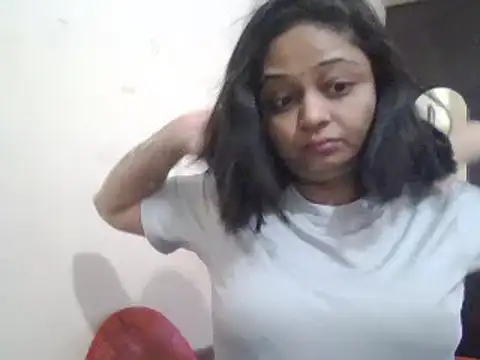 Snapshot of manvi199407 chatting on December 3, 2024, 4:47 am manvi199407 online show from December 3, 2024, 4:47 am