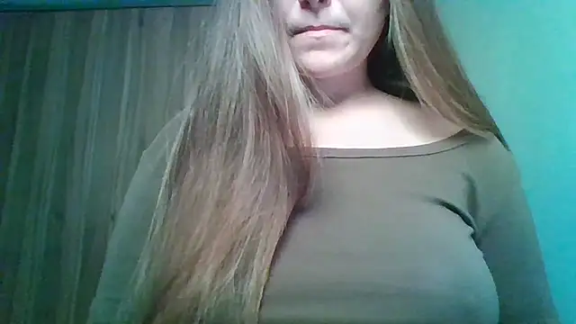 Evasapples online show from June 26, 2026, 1:15 pm