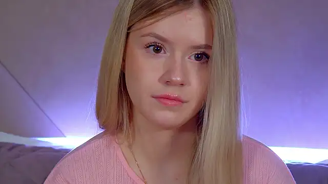 Snapshot of MilanaBalmain chatting on February 3, 2026, 4:43 am MilanaBalmain online show from February 3, 2026, 4:43 am