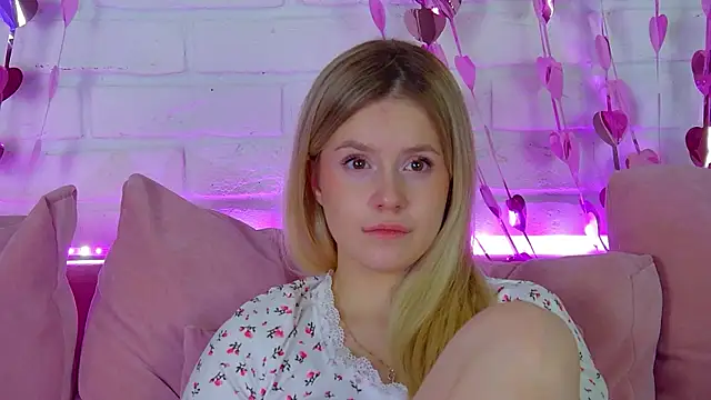 Snapshot of MilanaBalmain chatting on February 16, 2026, 5:14 am MilanaBalmain online show from February 16, 2026, 5:14 am