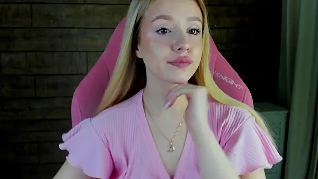 Snapshot of MilanaBalmain chatting on March 2, 2026, 4:25 am MilanaBalmain online show from March 2, 2026, 4:25 am