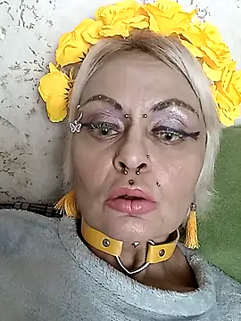 Gardener of Illusions online show from October 18, 2025, 3:20 am