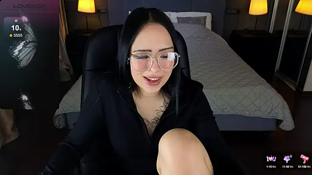 Snapshot of baby__kim chatting on February 14, 2025, 8:15 pm baby kim online show from February 14, 2025, 8:15 pm